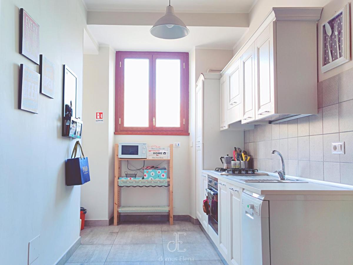 Domus Elena Apartment Рим Экстерьер фото
